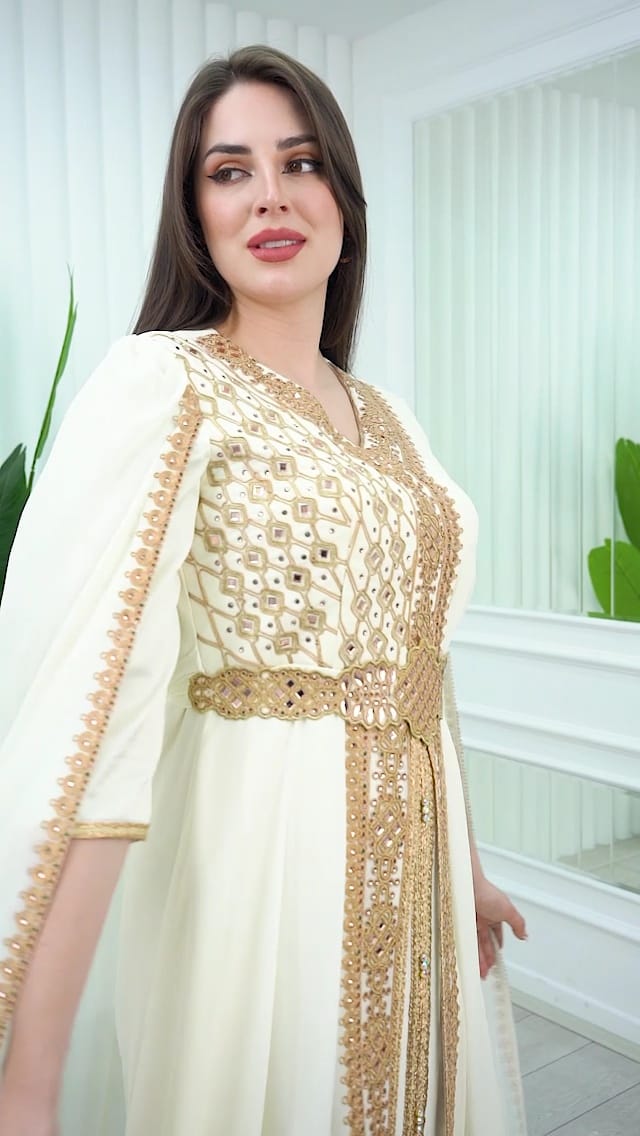 قفطان ملكي بوشاح