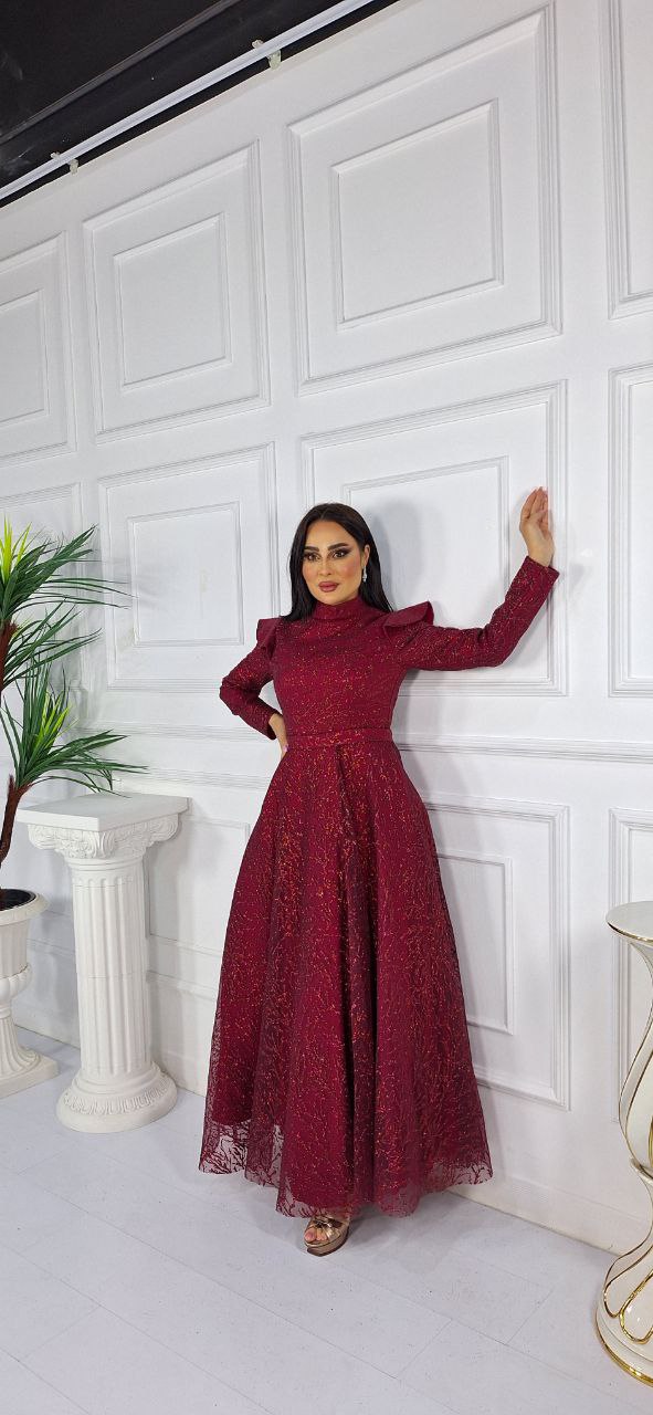 فستان تول كلوش بأكمام طويلة