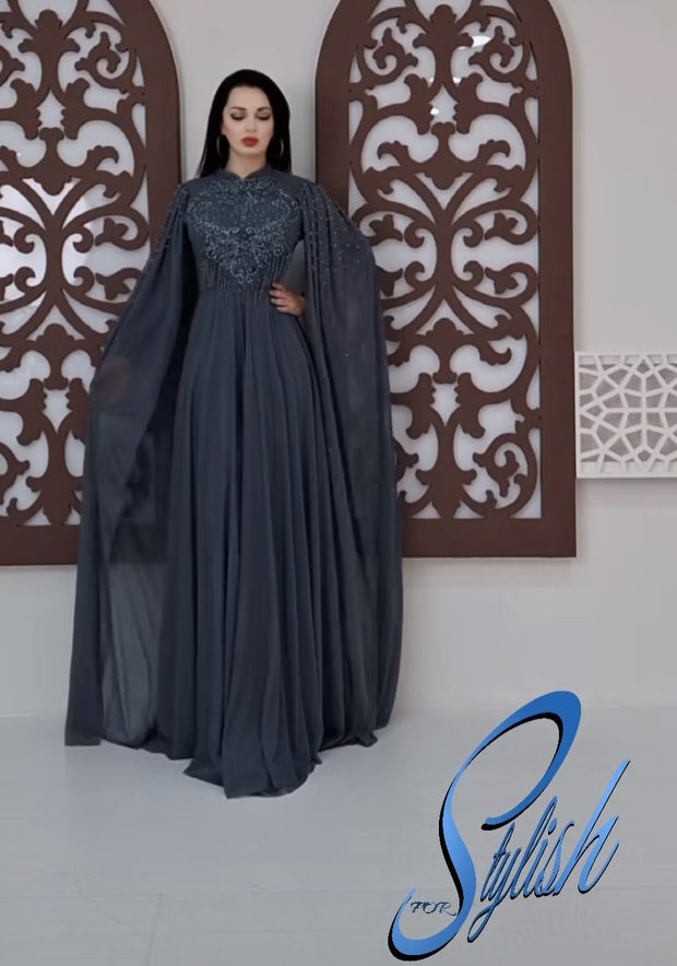 فستان بترولي مشغول مع أكمام شيفون