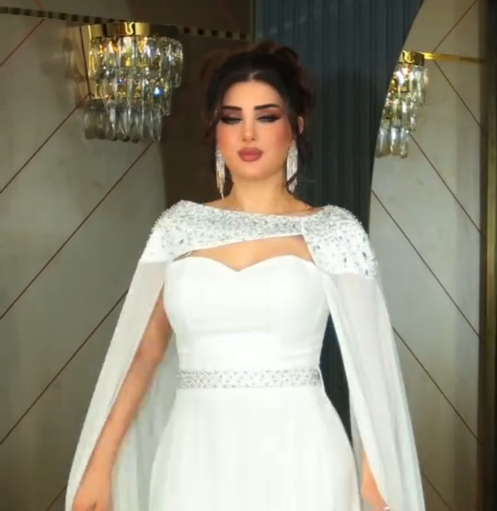 فستان سهرة كلوش مع كاب كريستال
