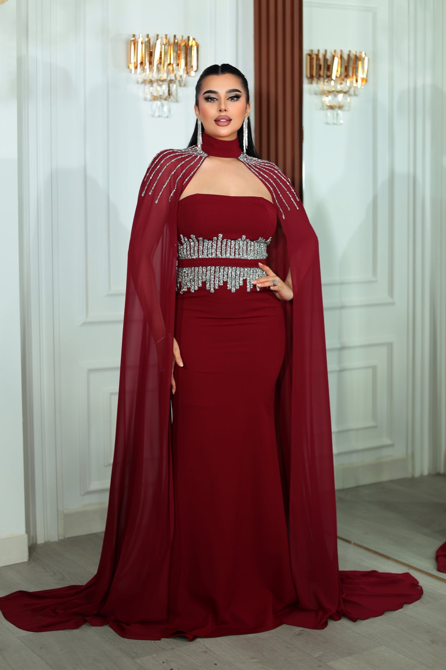 فستان سهرة عنابي مع كارديجان